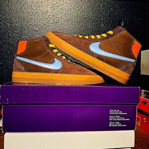 Womens Nike SB BRUIN PRM " WHY SO SAD"